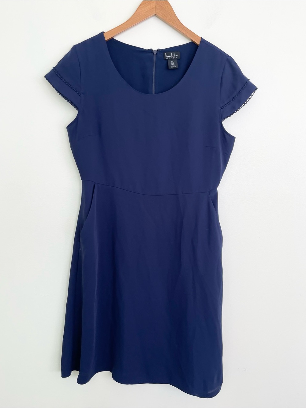 Nicole Miller Navy Blue Fit & Flare Cap Sleeve Dress sz US 8 Scoop Neck Pockets